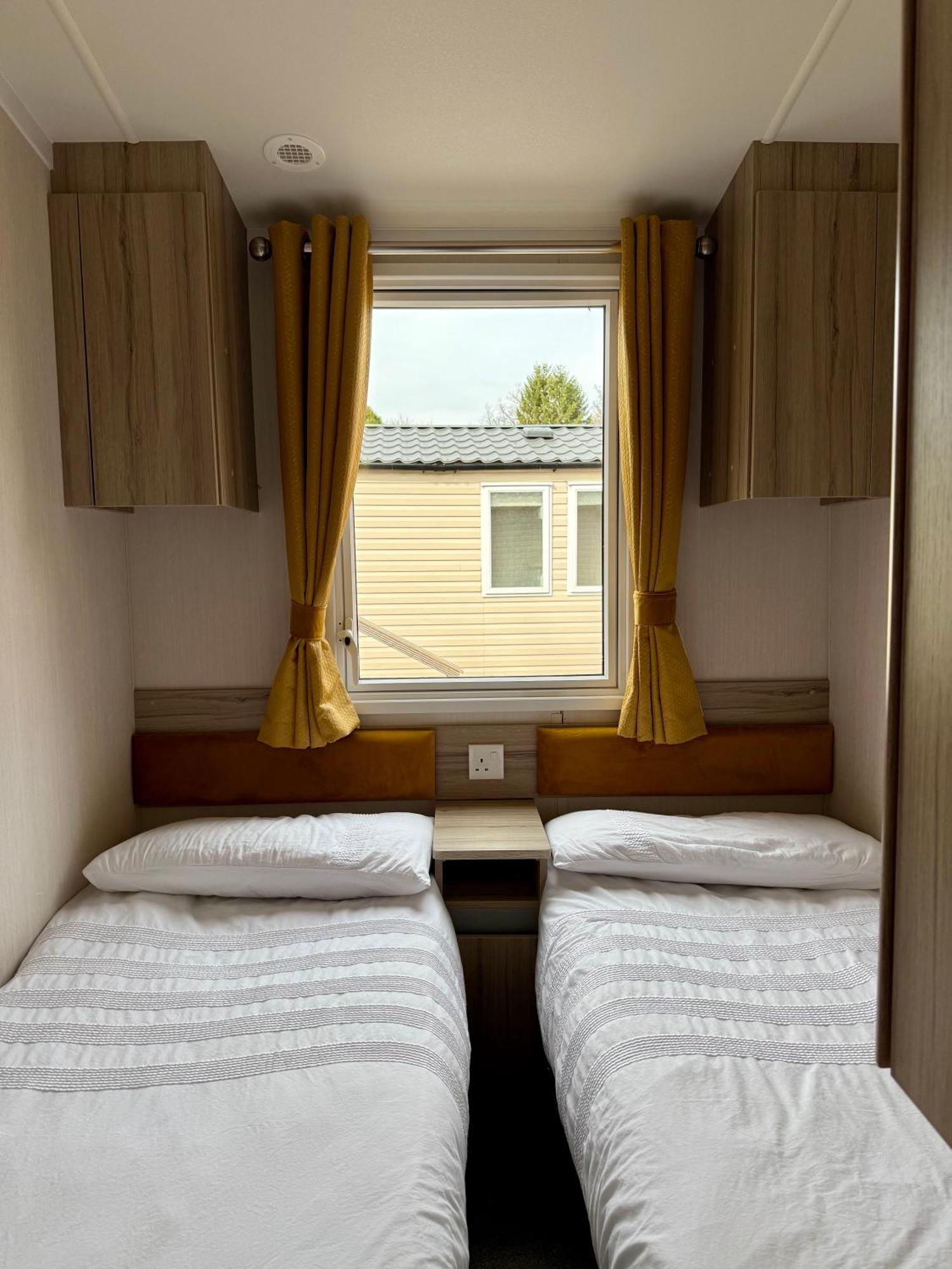 The Trout Van - Beautiful, Luxury Static Caravan Aberlour Extérieur photo